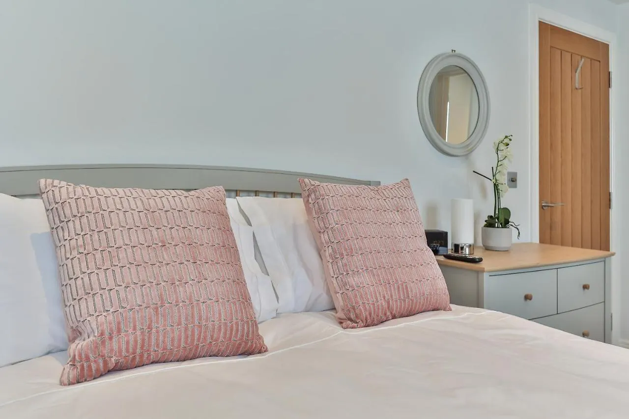 Finest Retreats - 13 Belle House - Apartment 3 Файли