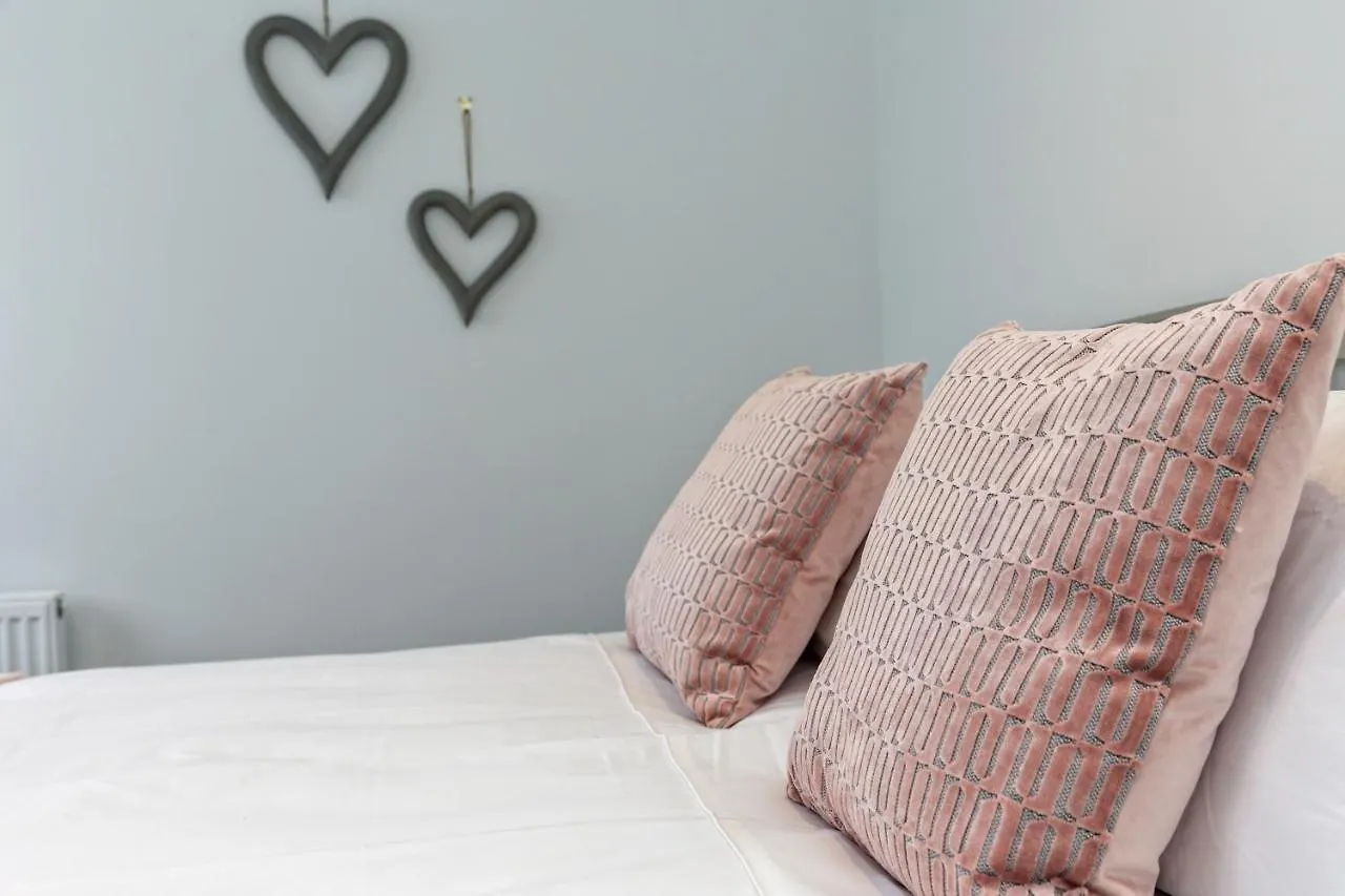 Finest Retreats - 13 Belle House - Apartment 3 Файли